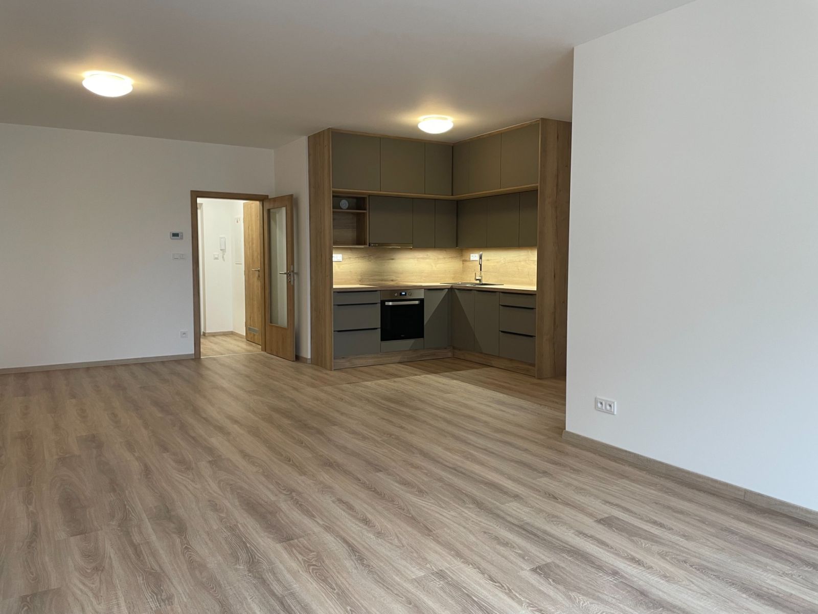 U Sportovní školy, Pardubice - Ohrazenice, Pardubický kraj