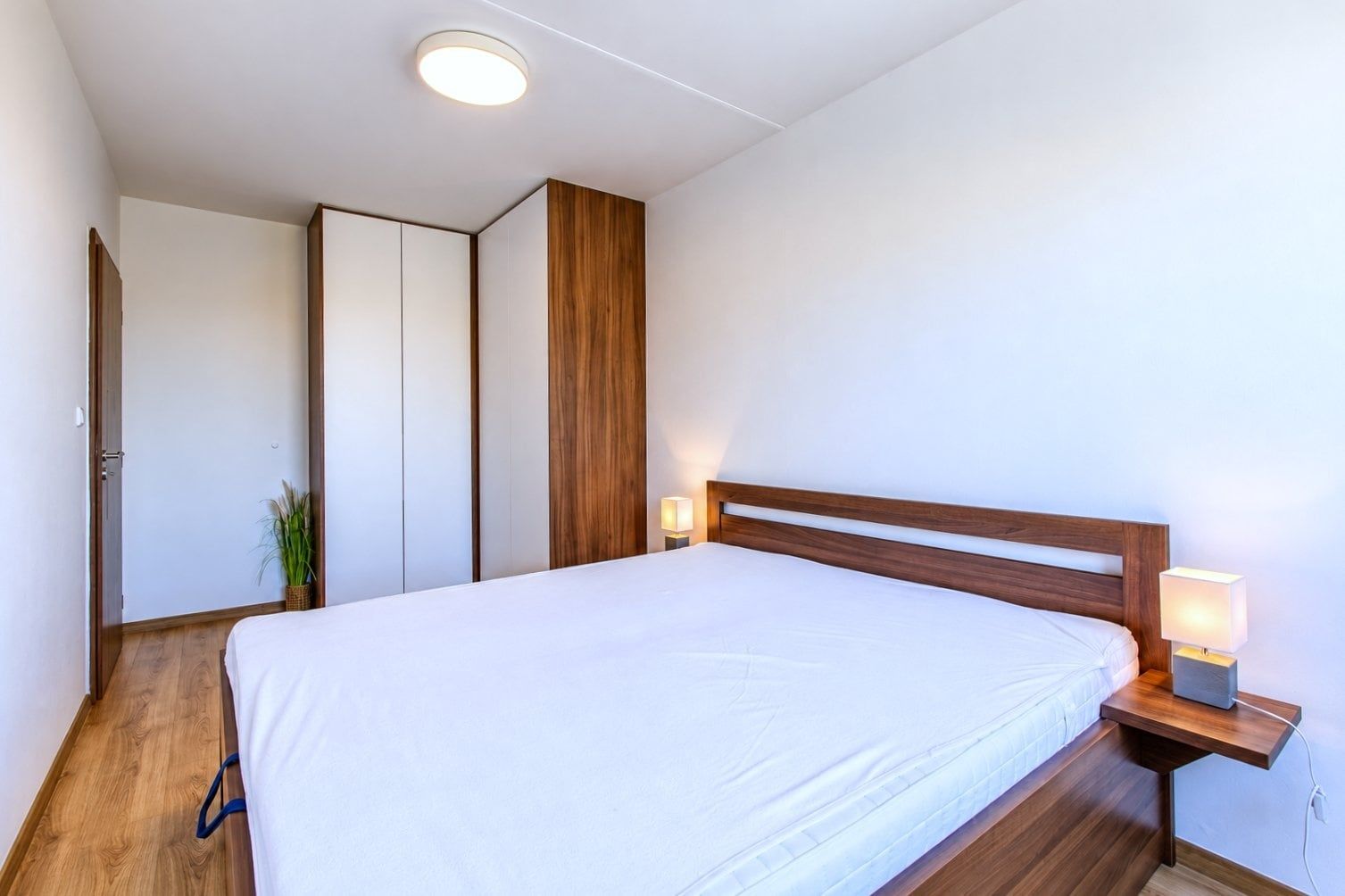 Pronájem bytu 3+kk, 72 m² (10 z 22)