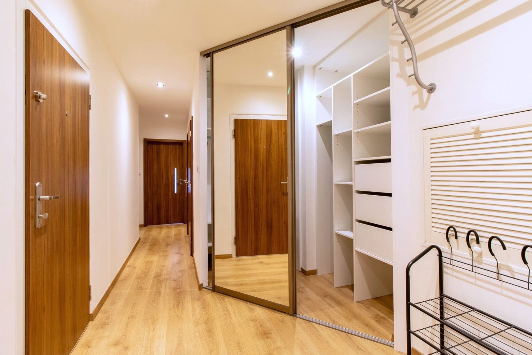Pronájem bytu 3+kk, 72 m² (17 z 22)