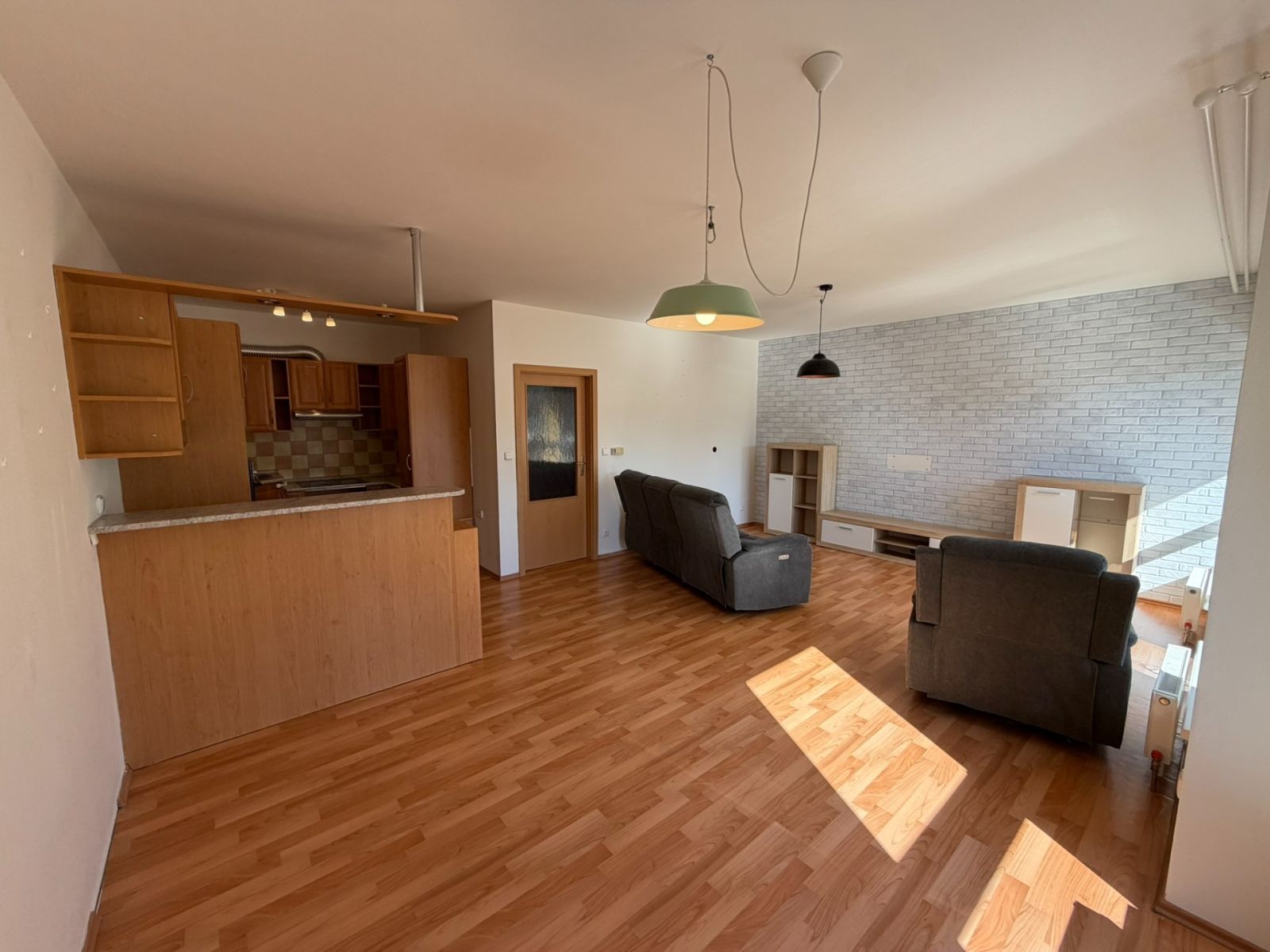 Pronájem bytu 4+kk 100 m²