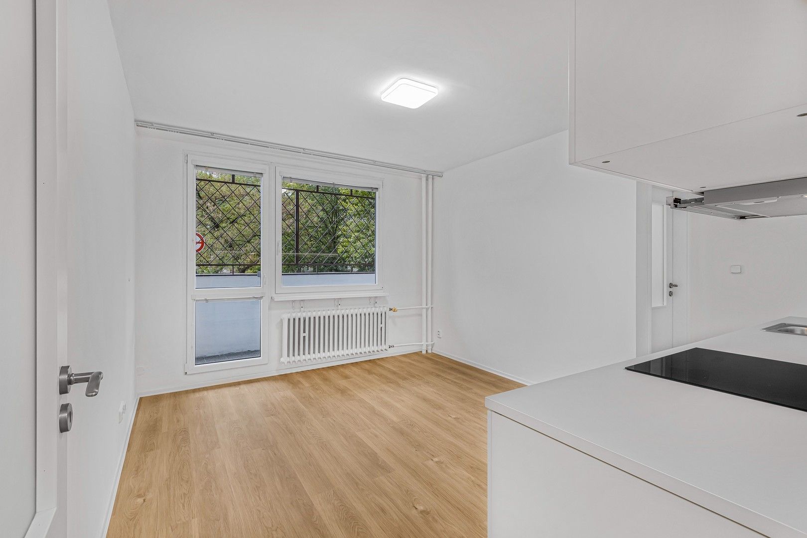 Pronájem bytu 2+kk 32 m², Praha – náhled fotky 2