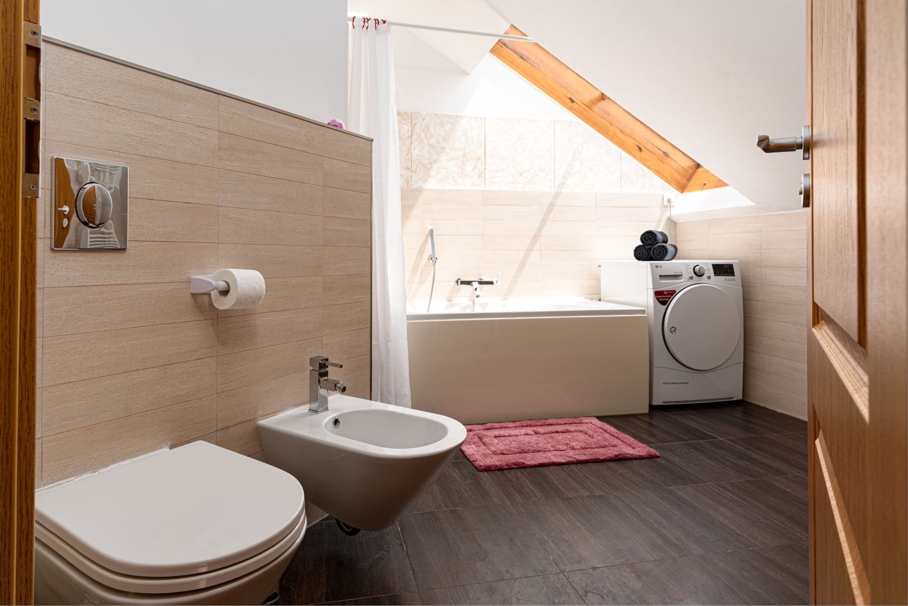Pronájem bytu 124 m², Praha – náhled fotky 12