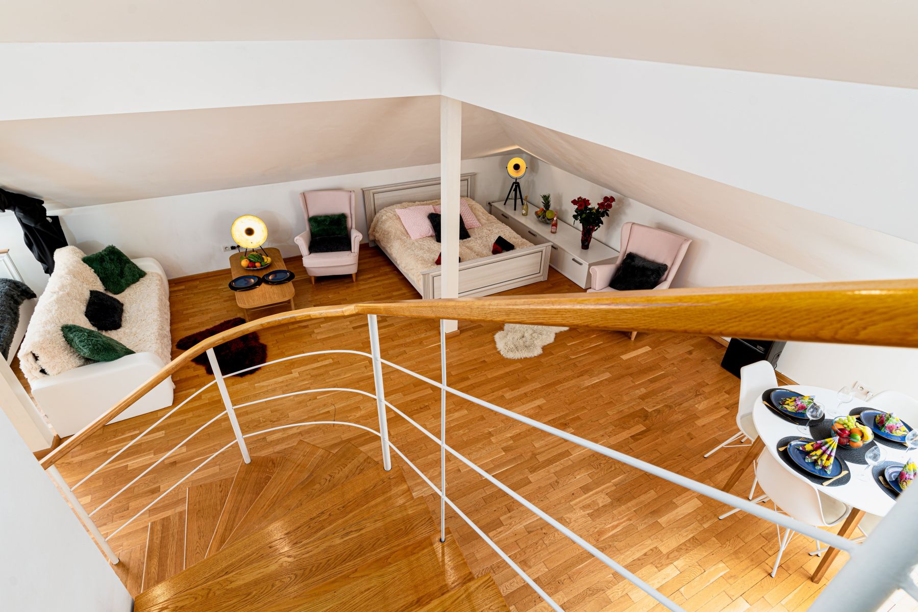 Pronájem bytu 124 m², Praha – náhled fotky 27