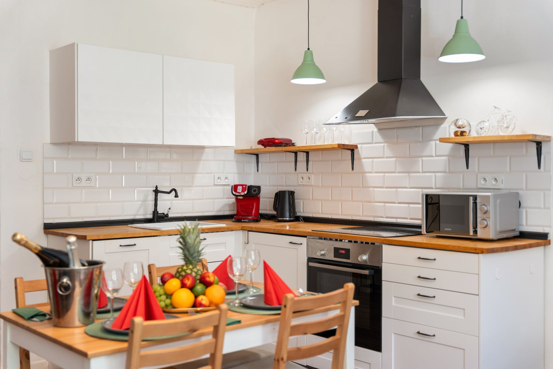 Pronájem bytu 84 m², Praha – náhled fotky 33