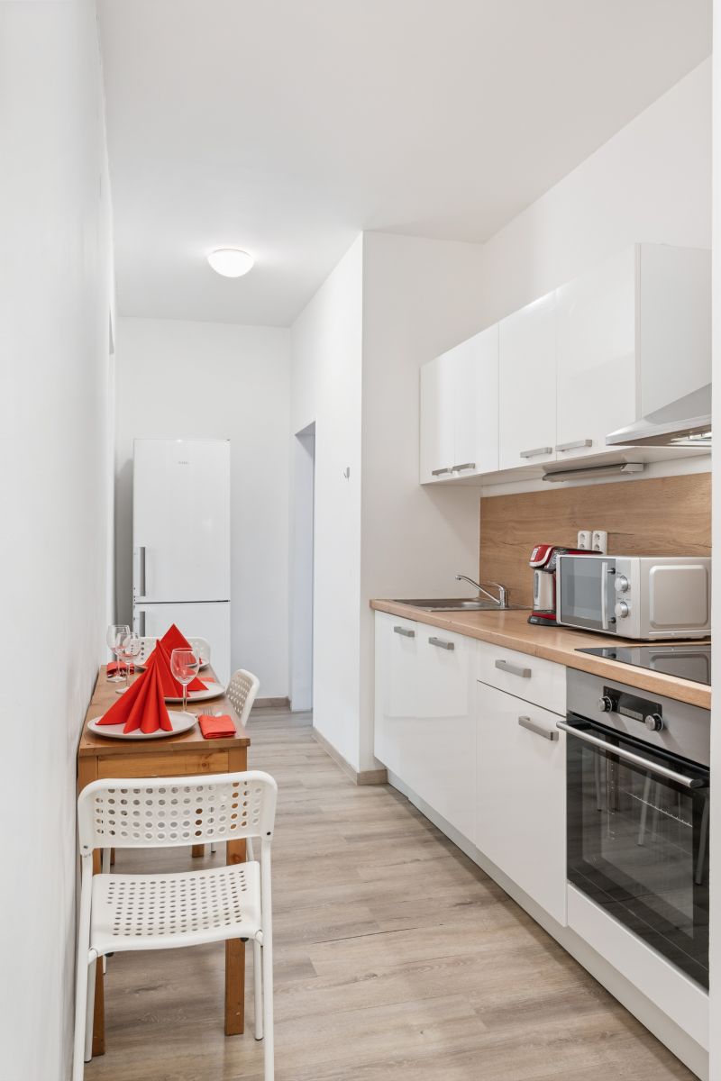 Pronájem bytu 60 m², Praha – náhled fotky 15