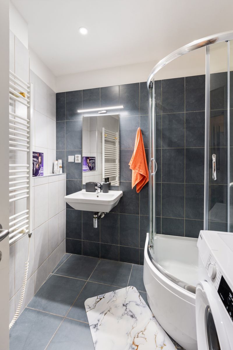 Pronájem bytu 60 m², Praha – náhled fotky 16