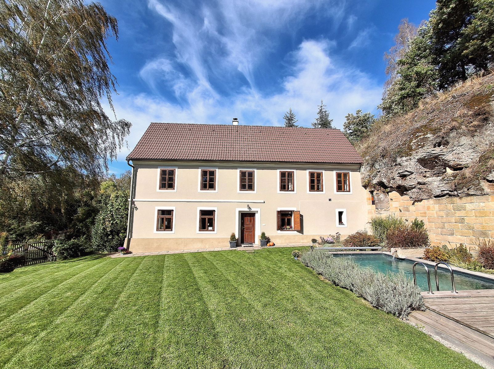 Prodej objektu 149 m², Dubá – náhled fotky 2