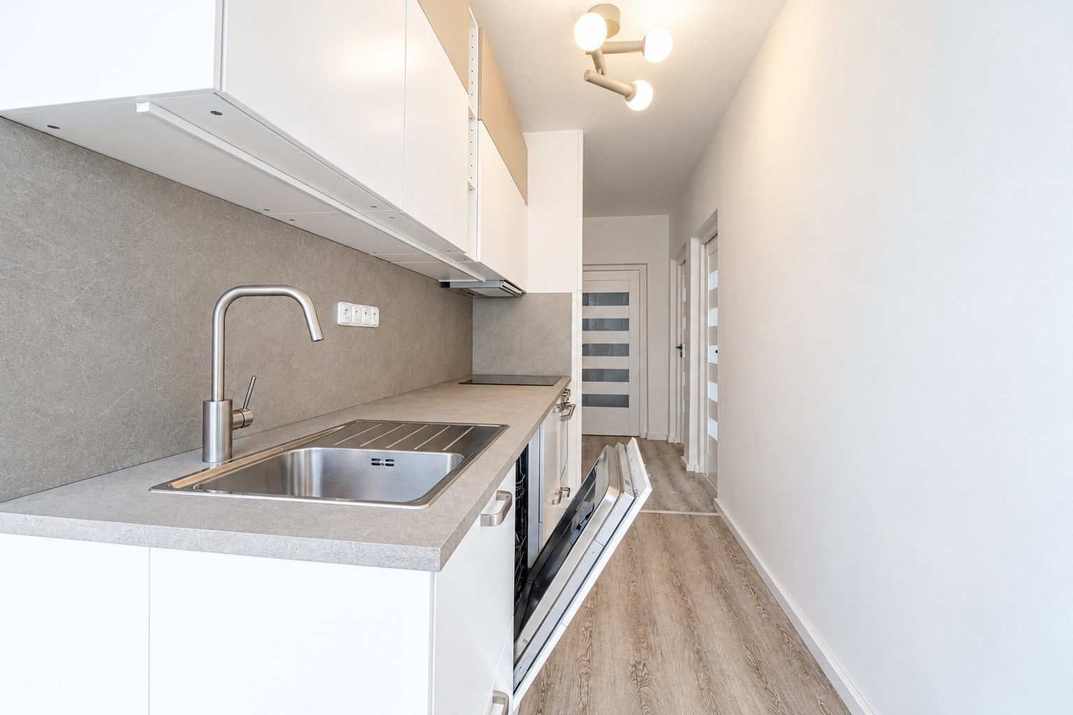 Wohnung 4+1 zur Miete, 77 m² (6 von 25)