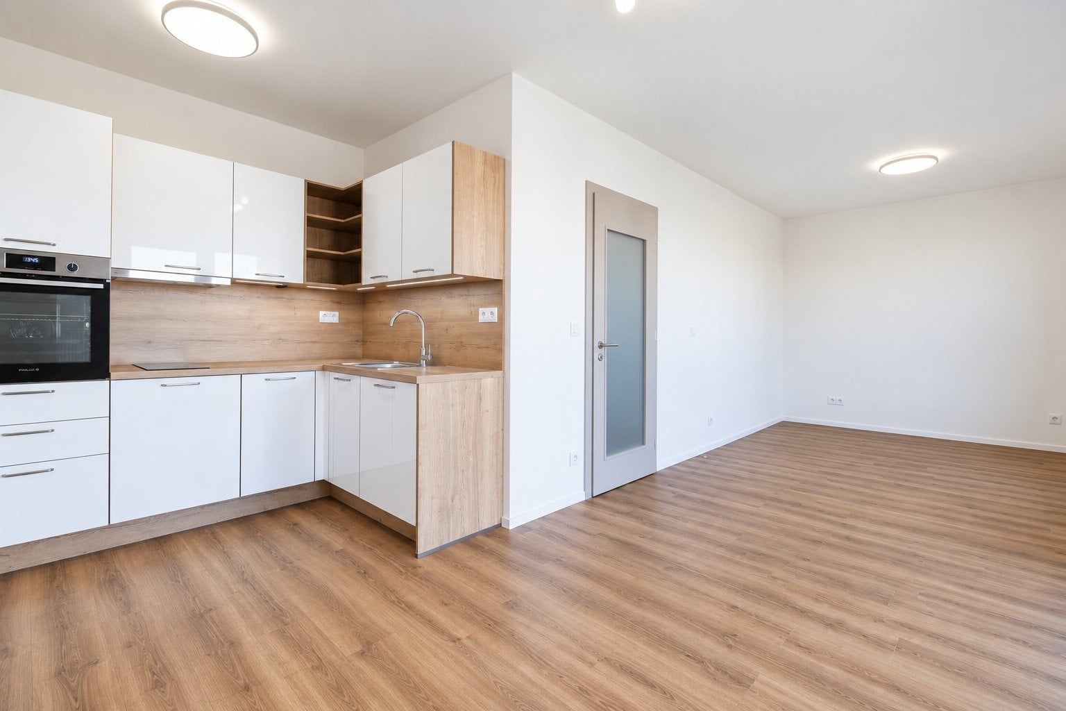 Pronájem bytu 1+kk 31 m², Praha – náhled fotky 6