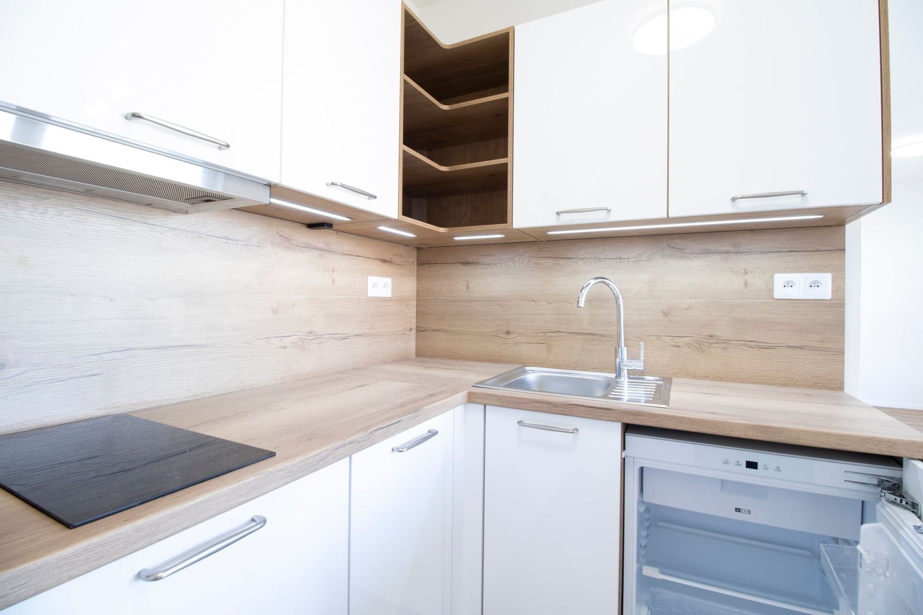 Pronájem bytu 1+kk 31 m², Praha – náhled fotky 8