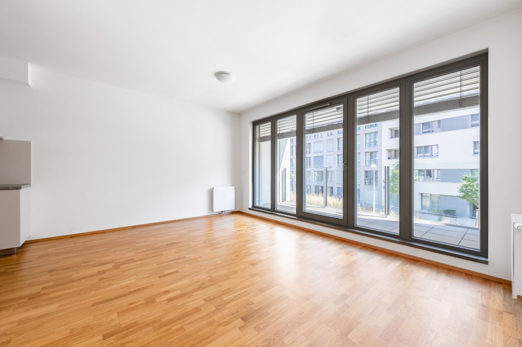 U Mlýnského kanálu, Praha - Karlín – fotografie 4