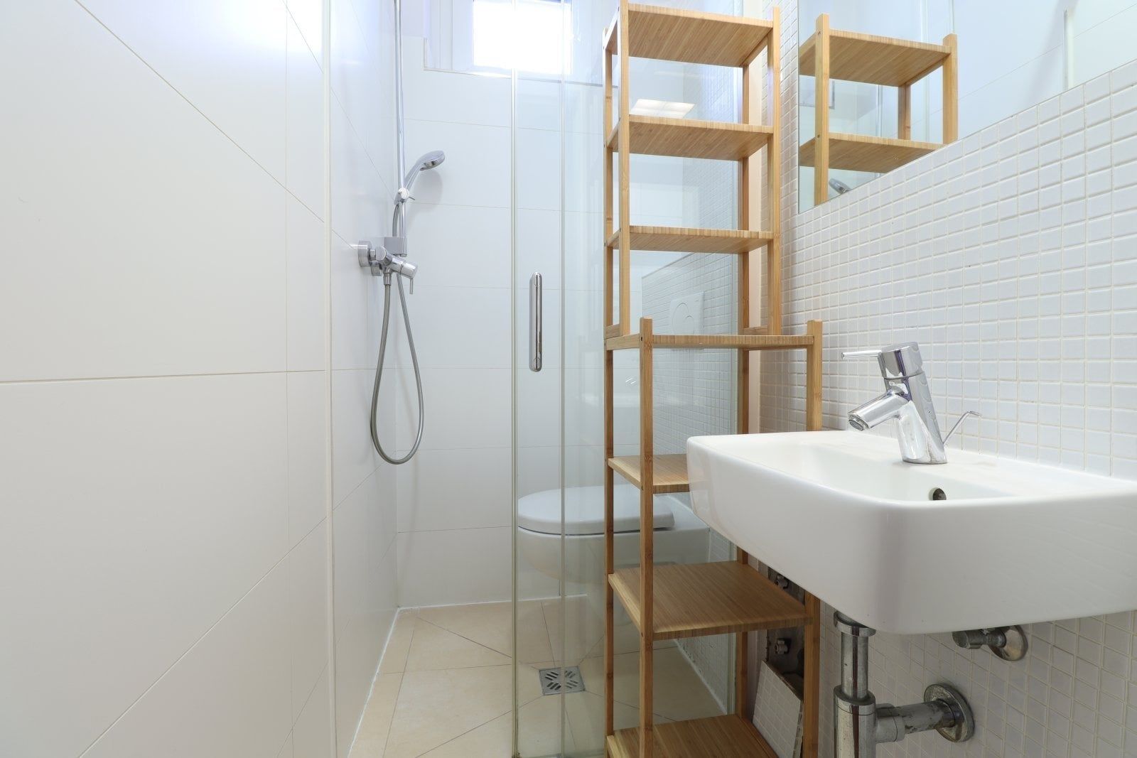 Pronájem bytu 1+kk 16 m², Praha – náhled fotky 9