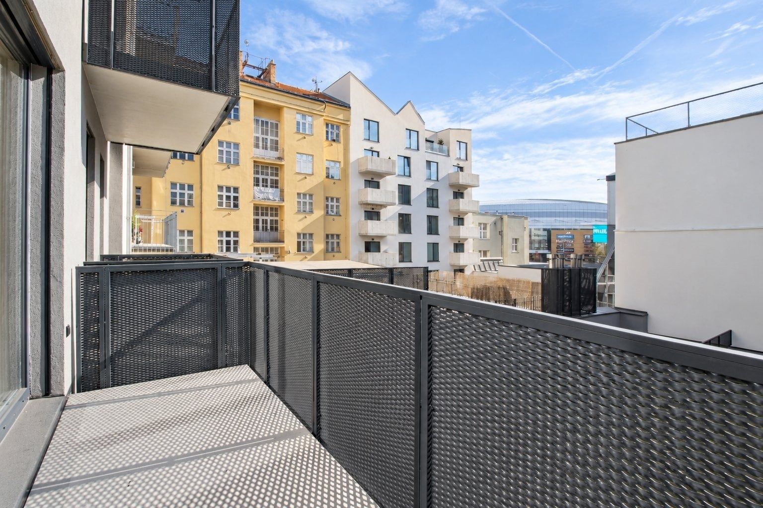 Pronájem bytu 2+kk 55 m², Praha – náhled fotky 2