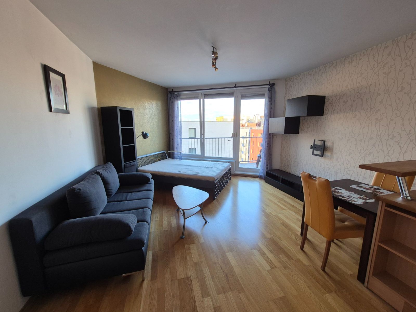 Pronájem bytu 1+kk, 38 m², Praha