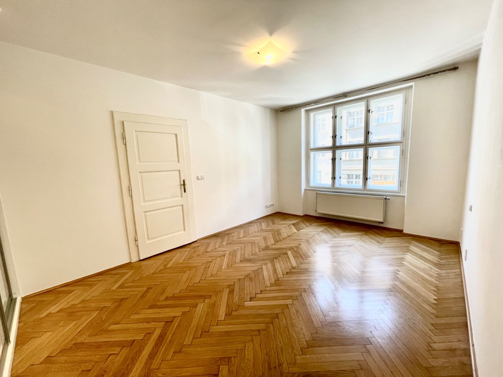 Pronájem bytu 2+kk 51 m², Praha – náhled fotky 3