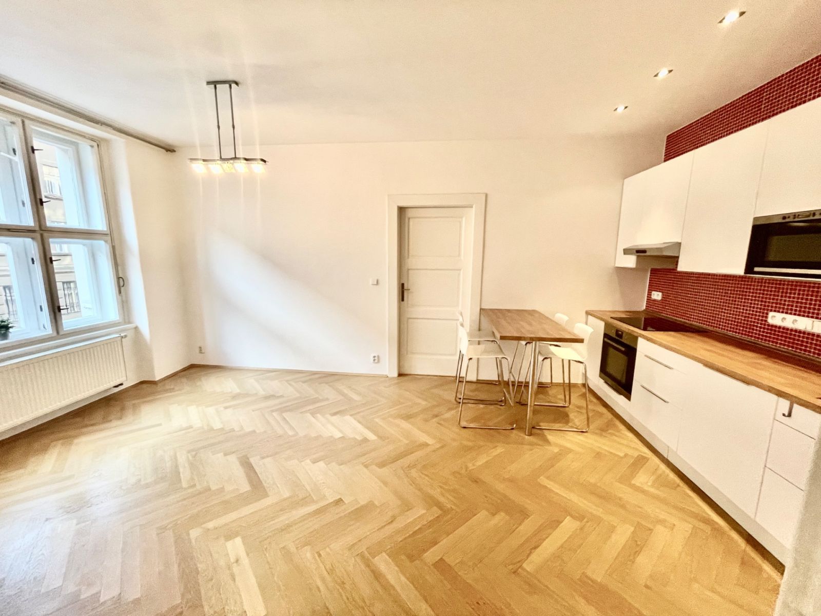 Pronájem bytu 2+kk, 51 m², Praha