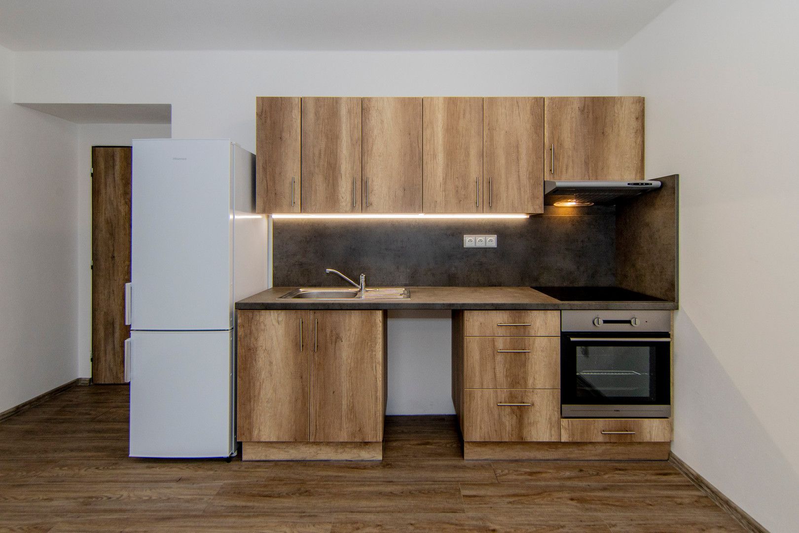 Pronájem bytu 2+kk, 51 m², Praha