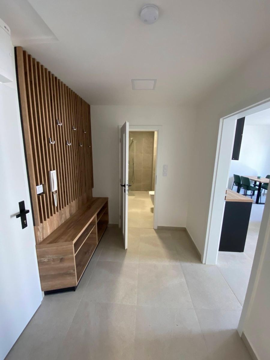 Pronájem bytu 2+kk 56 m², Krnov – náhled fotky 4