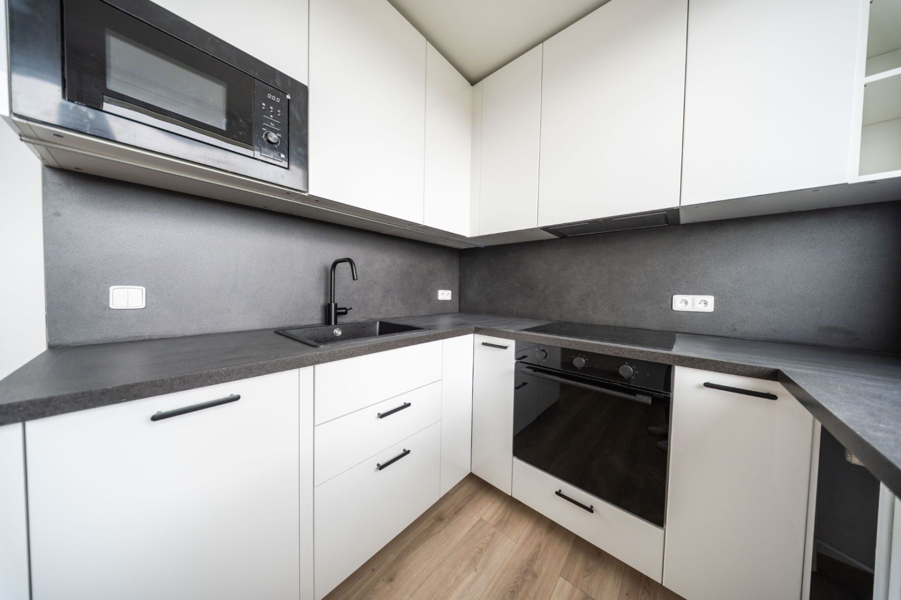 Prodej bytu 2+1 60 m², Praha – náhled fotky 9