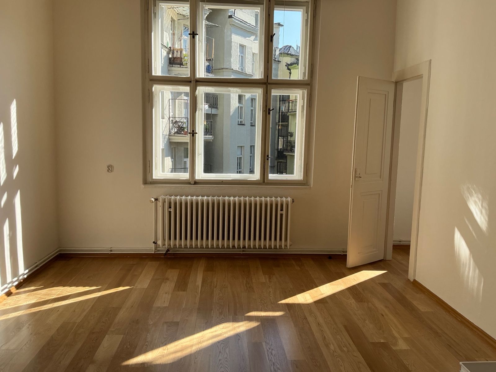 Pronájem bytu 3+1 100 m², Praha – náhled fotky 6