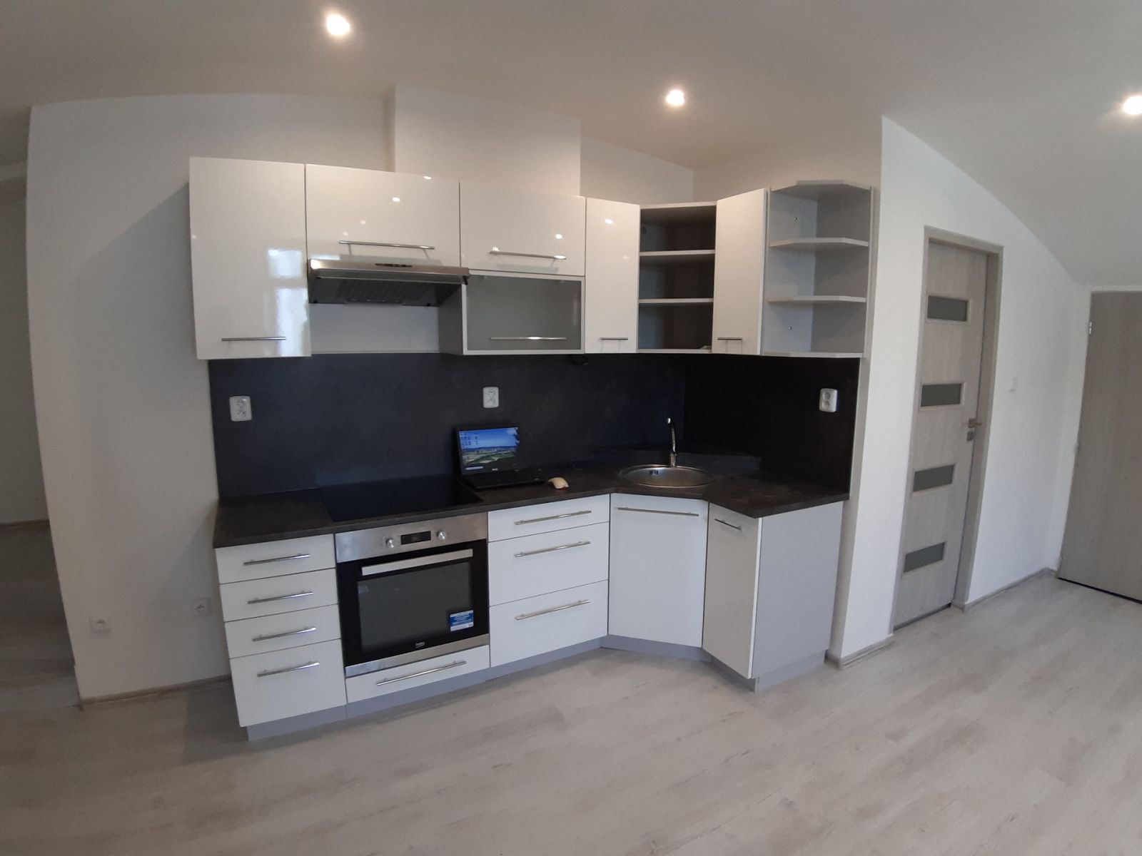 Prodej domu ostatni 919 m², Olomouc – náhled fotky 4