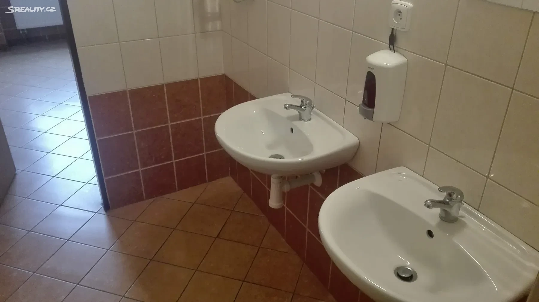Pronájem komerčního prostoru 25 m², Olomouc – náhled fotky 3