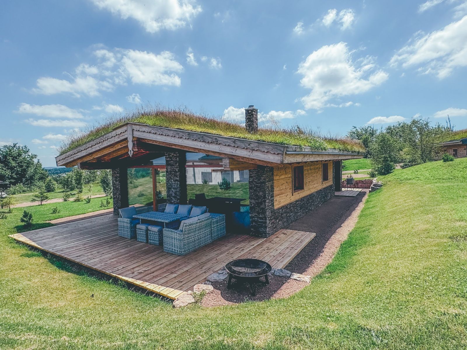 Hiša, 94 m², zemljišče 607 m²