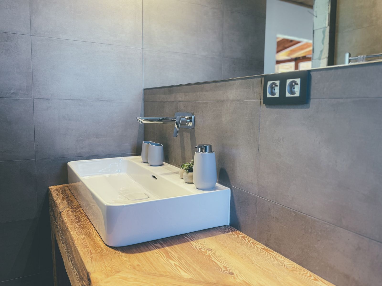 Prodej objektu 94 m², Dubí – náhled fotky 9