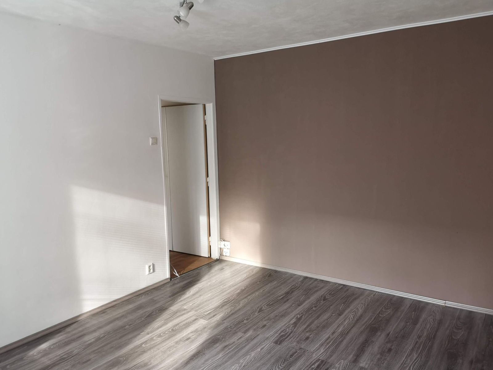 Pronájem bytu 2+1 61 m², Brno – náhled fotky 3