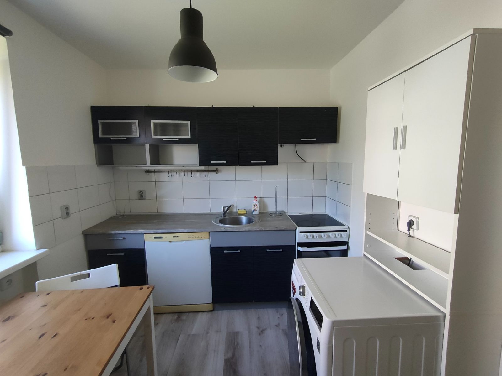 Pronájem bytu 1+1 30 m², Stochov – náhled fotky 8