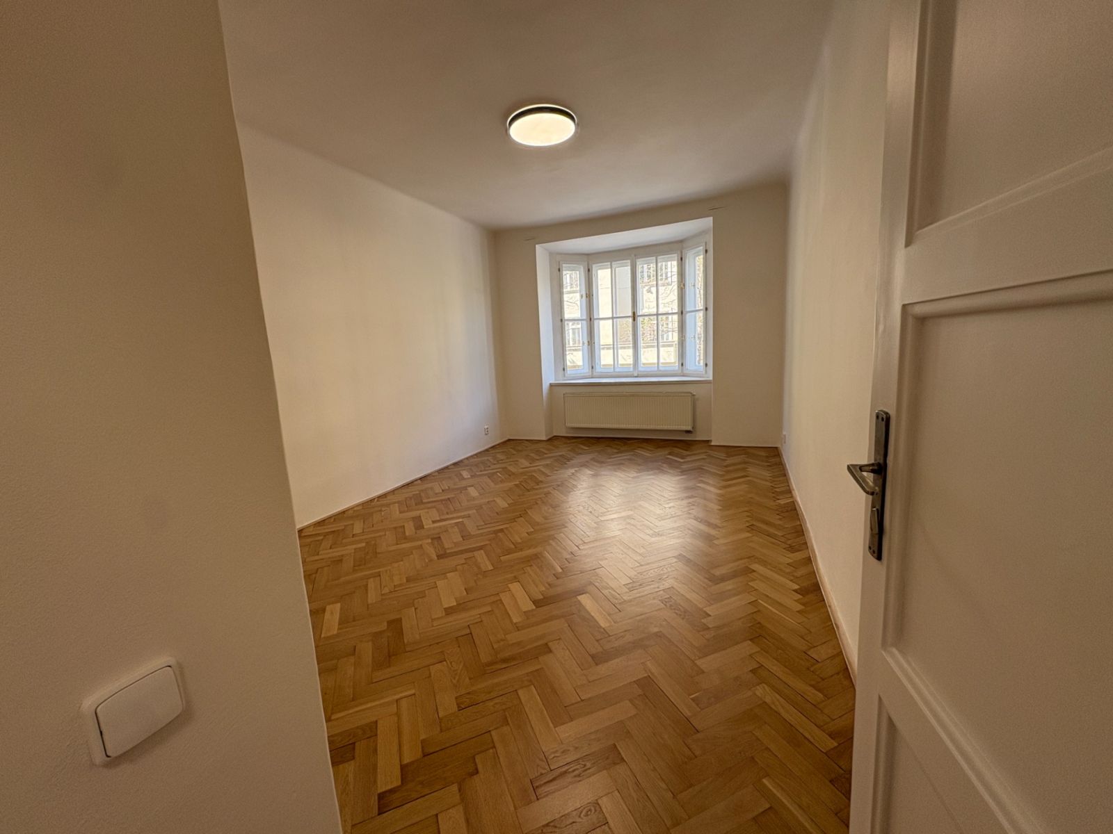 Pronájem bytu 3+1 85 m², Praha – náhled fotky 4