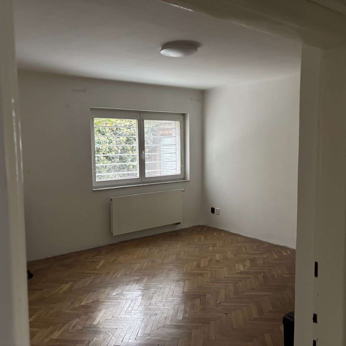 Pronájem komerčního prostoru 61 m², Praha – náhled fotky 4