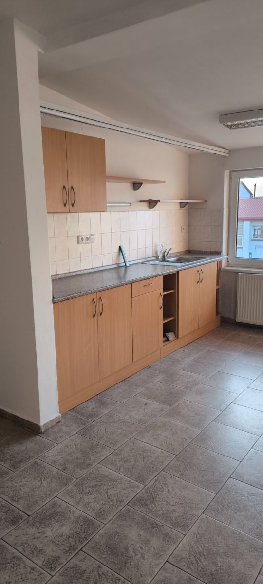 Pronájem komerčního prostoru 183 m², Sobotka – náhled fotky 3