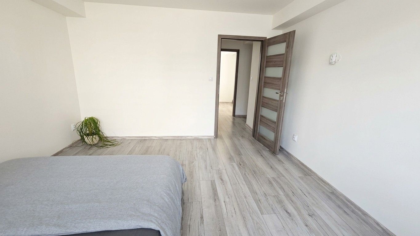 Prodej bytu 4+kk 89 m², Kladno – náhled fotky 10