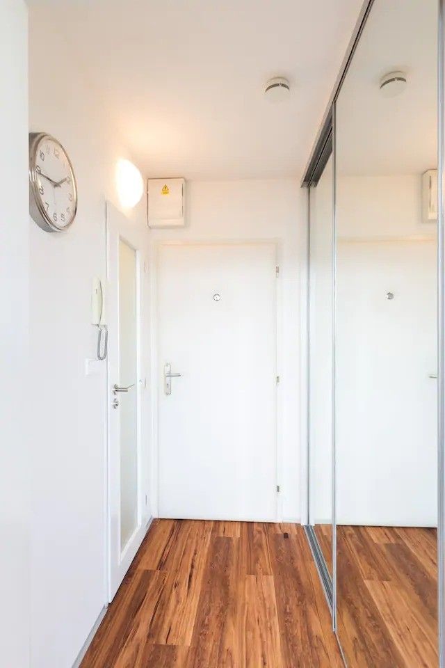 Pronájem bytu 1+kk 28 m², Praha – náhled fotky 9