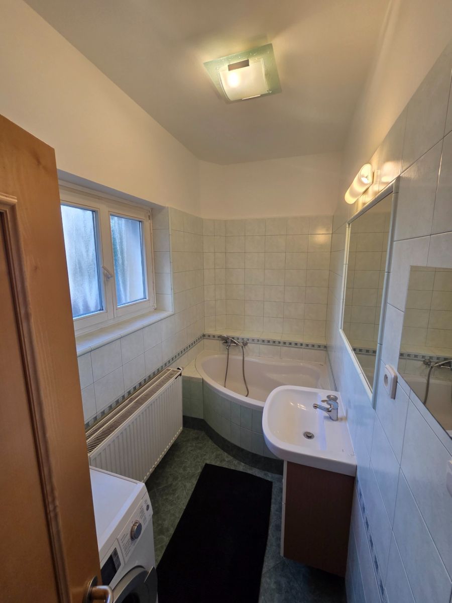 Pronájem bytu 2+1 68 m², Praha – náhled fotky 9