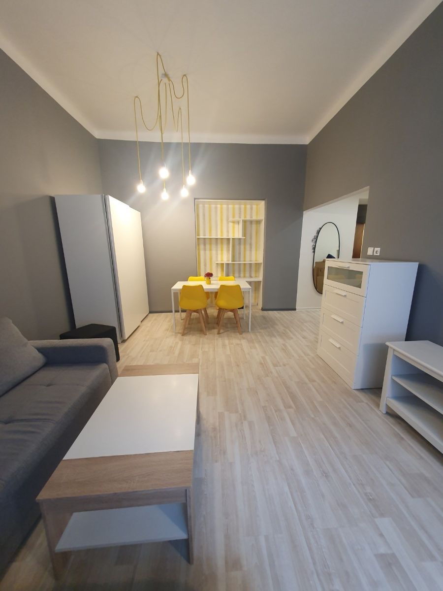 Pronájem bytu 2+kk 50 m², Praha – náhled fotky 2