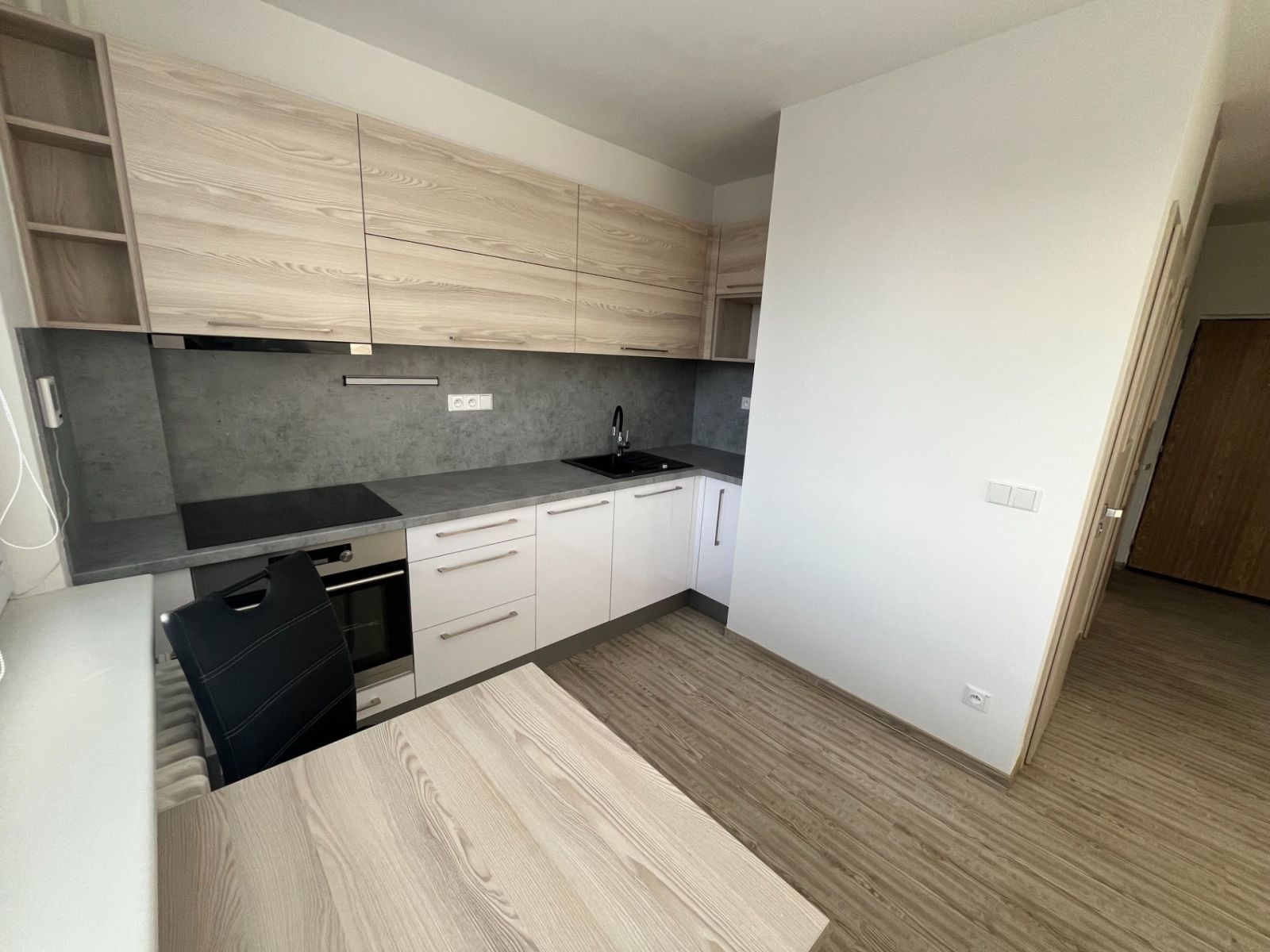 Prodej bytu 1+1 40 m², Hradec Králové – náhled fotky 10