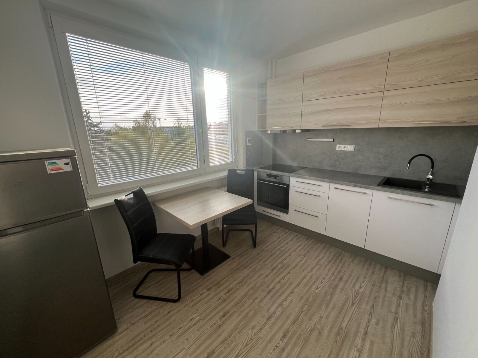 Prodej bytu 1+1 40 m², Hradec Králové – náhled fotky 11