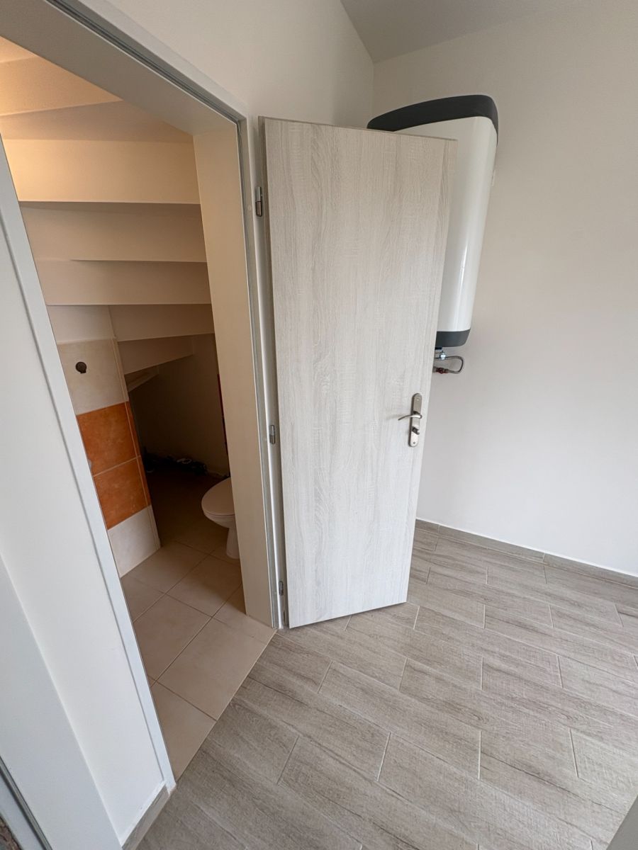 Pronájem domu 3+kk 80 m², Škvorec – náhled fotky 12