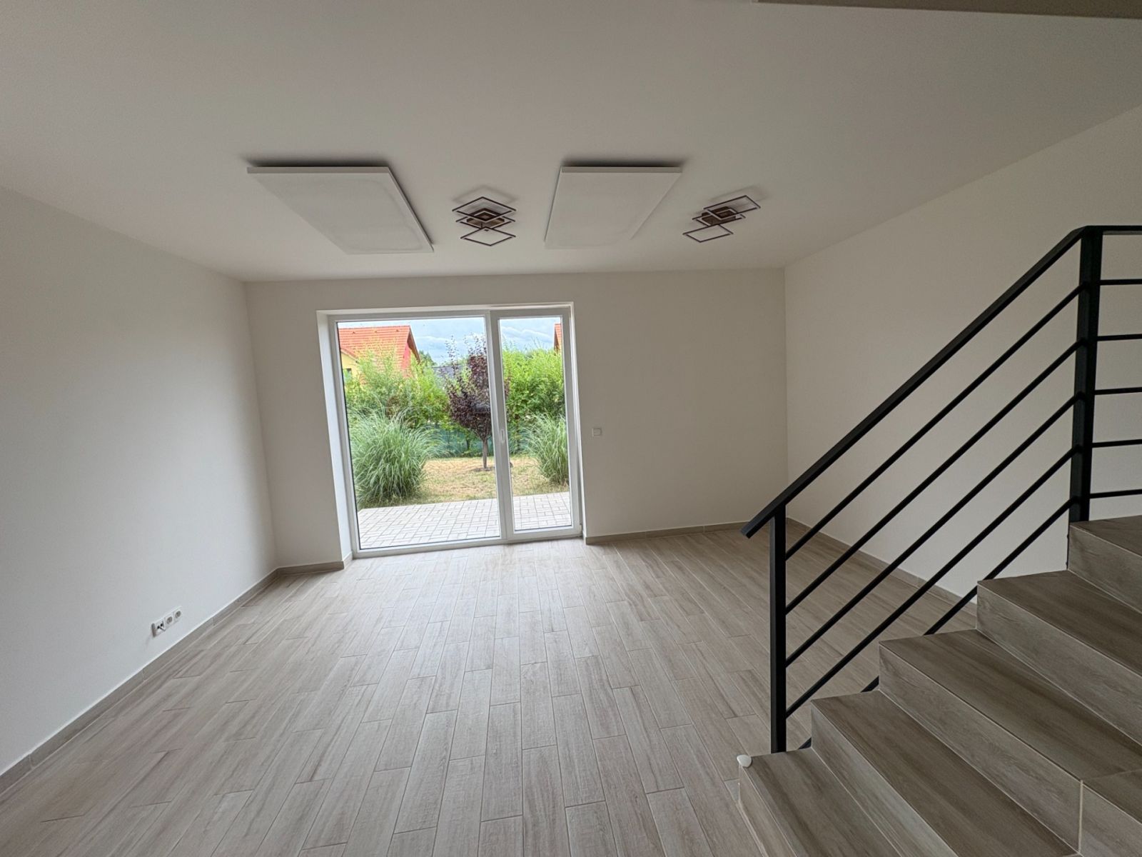 Pronájem domu 3+kk 80 m², Škvorec – náhled fotky 11
