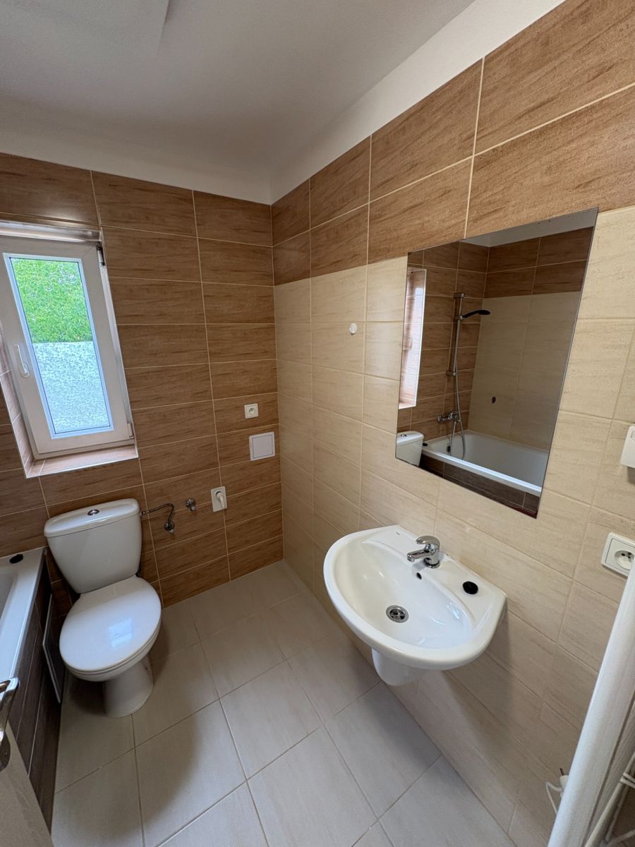 Pronájem domu 3+kk 80 m², Škvorec – náhled fotky 7