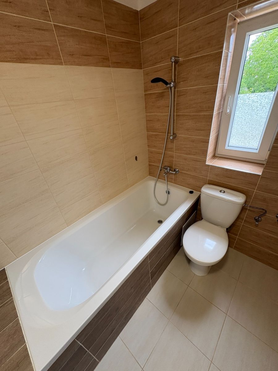 Pronájem domu 3+kk 80 m², Škvorec – náhled fotky 8