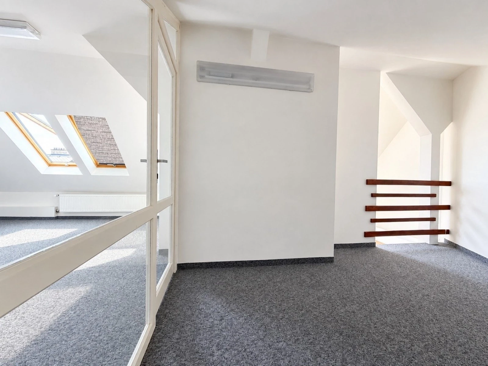 Pronájem komerčního prostoru 162 m², Praha – náhled fotky 15