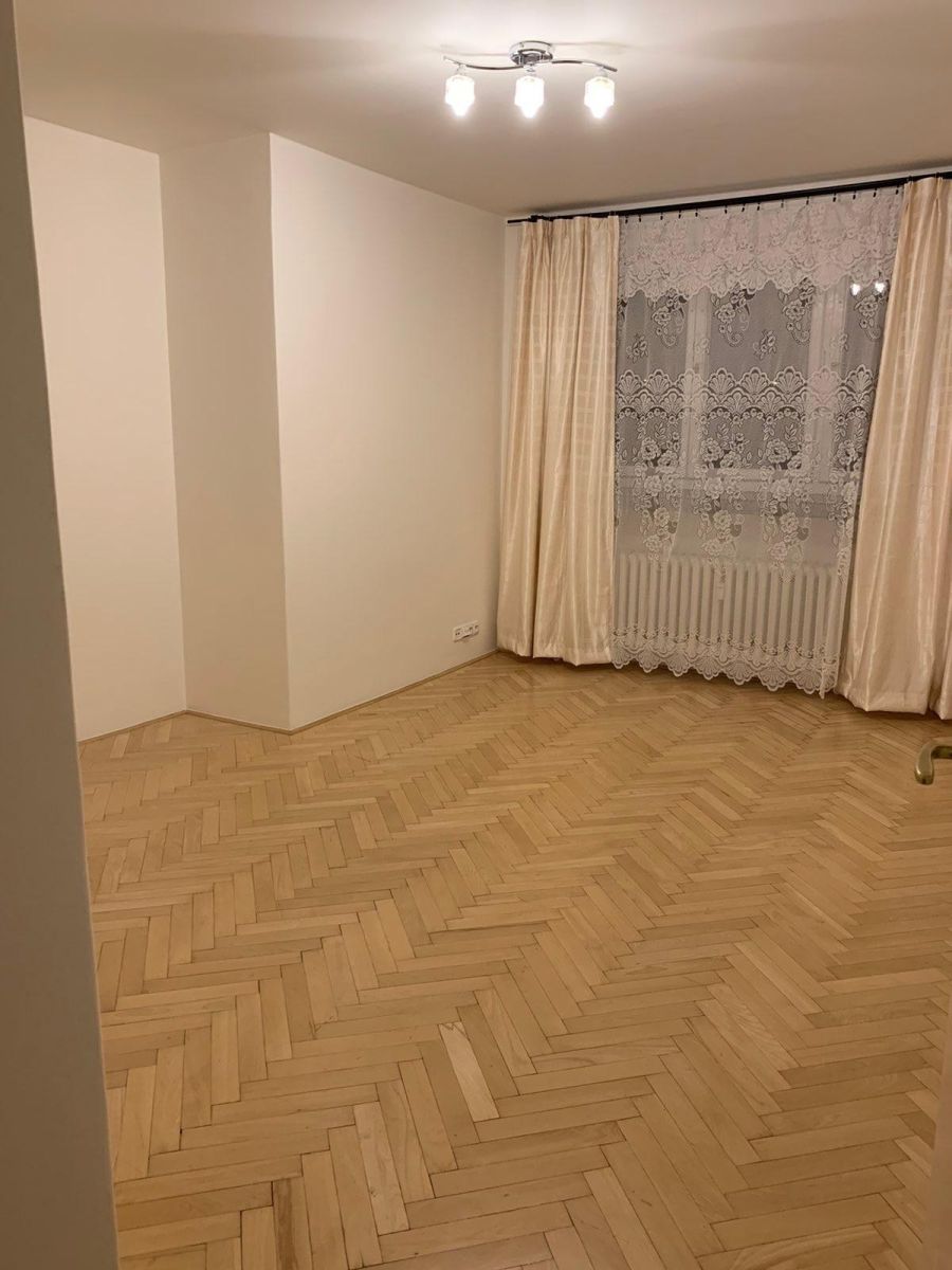 Pronájem bytu 2+1 99 m², Praha – náhled fotky 2