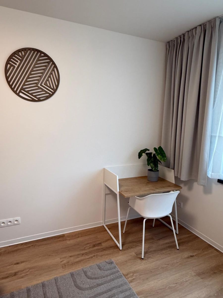 Pronájem bytu 1+kk 28 m², Praha – náhled fotky 19