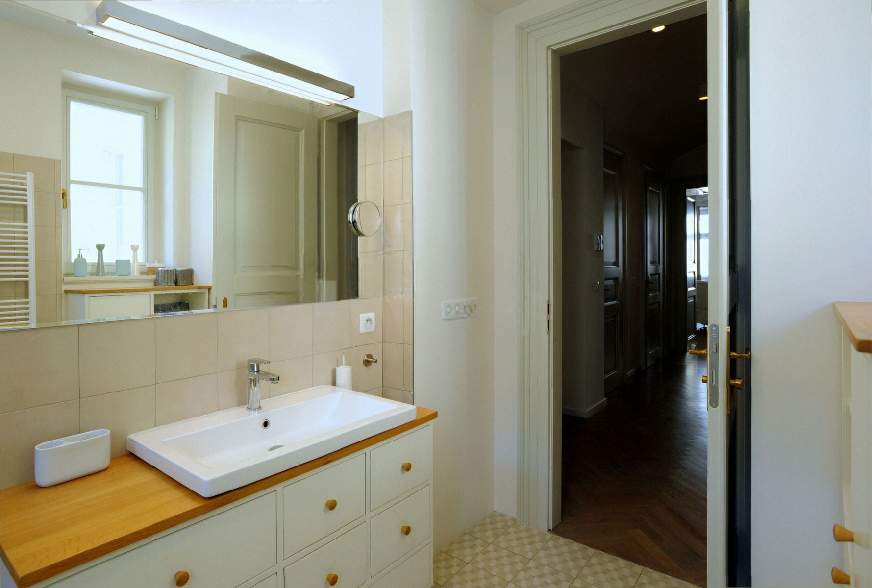 Pronájem bytu 2+kk 84 m², Praha – náhled fotky 14