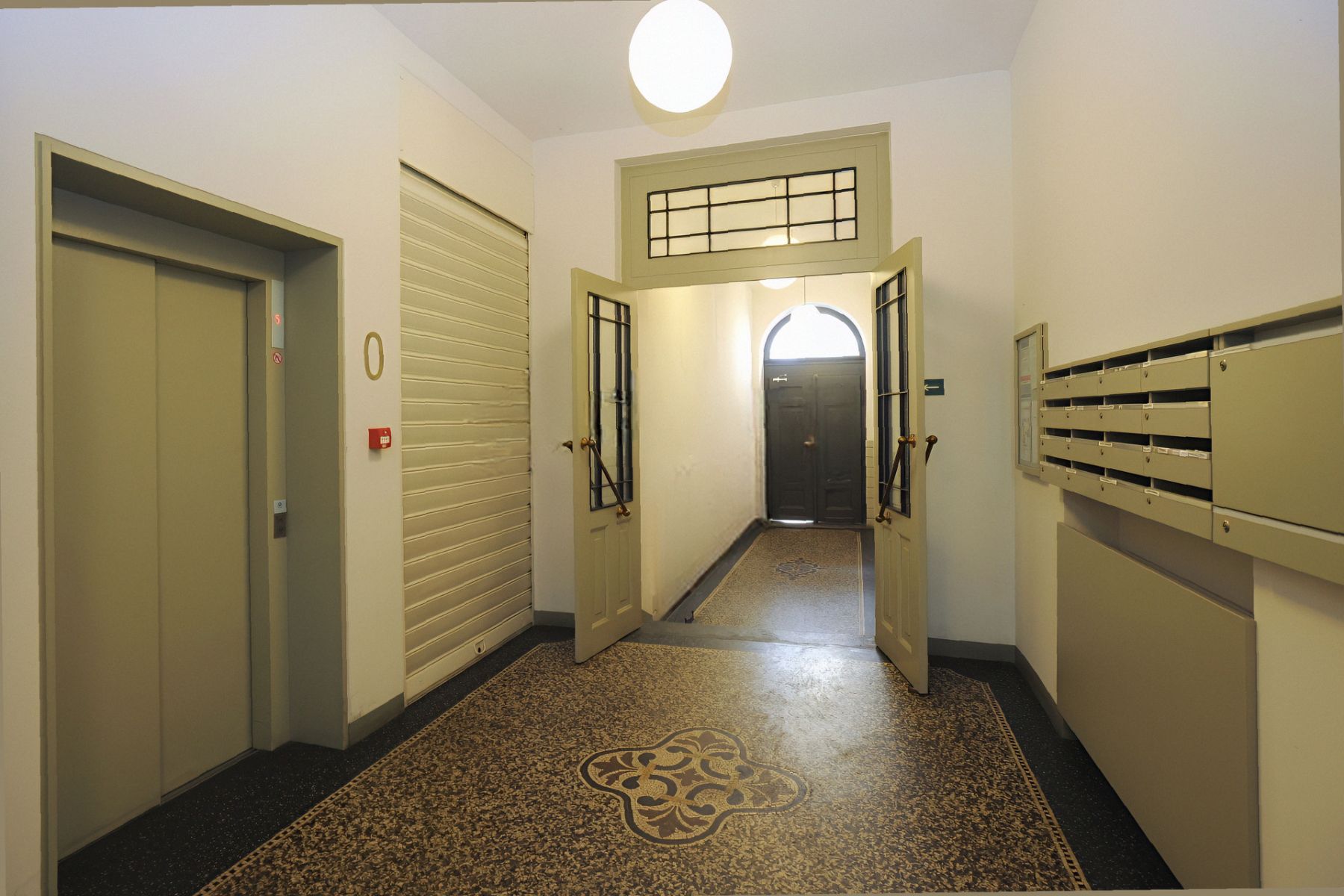 Pronájem bytu 2+kk 84 m², Praha – náhled fotky 12
