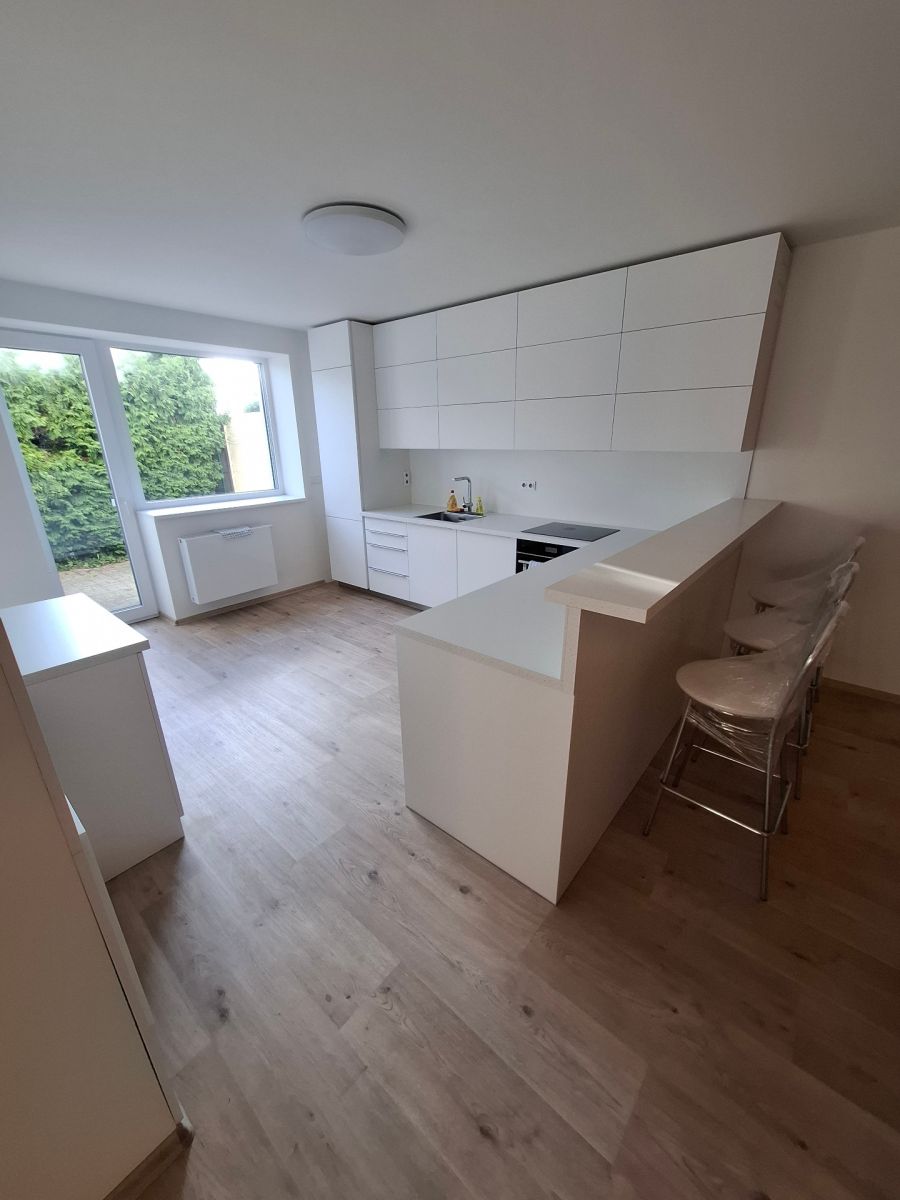 Pronájem domu 4+kk 189 m², Modřice – náhled fotky 8