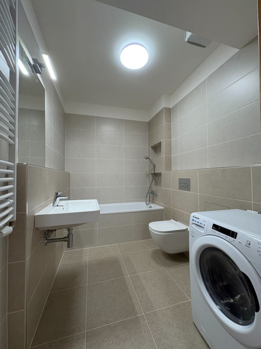Pronájem bytu 2+kk 43 m², Praha – náhled fotky 12